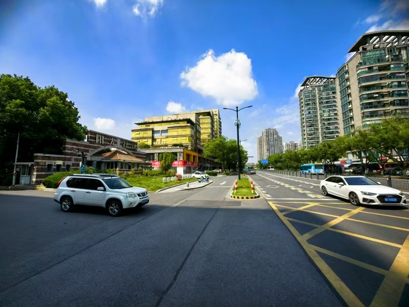 好运转(杨波采耳修脚)秀洲区两个大型小区门口养生馆转让带烟酒店一起