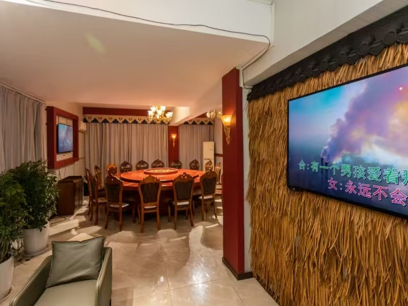 好运转(彬斌有礼湘菜杭帮菜)濮院人民医院对面饭店转让