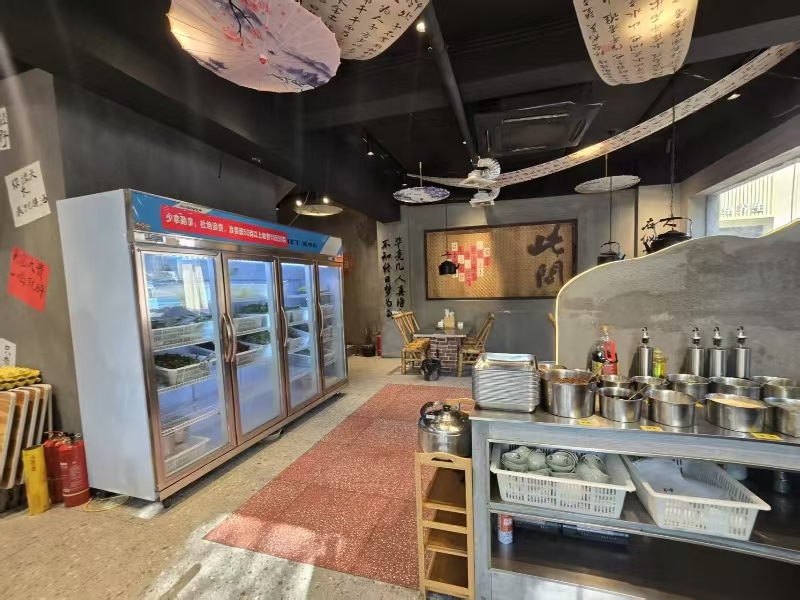 好运转(地摊酸汤火锅 )海宁多个娱乐场所旁精装修饭店转让