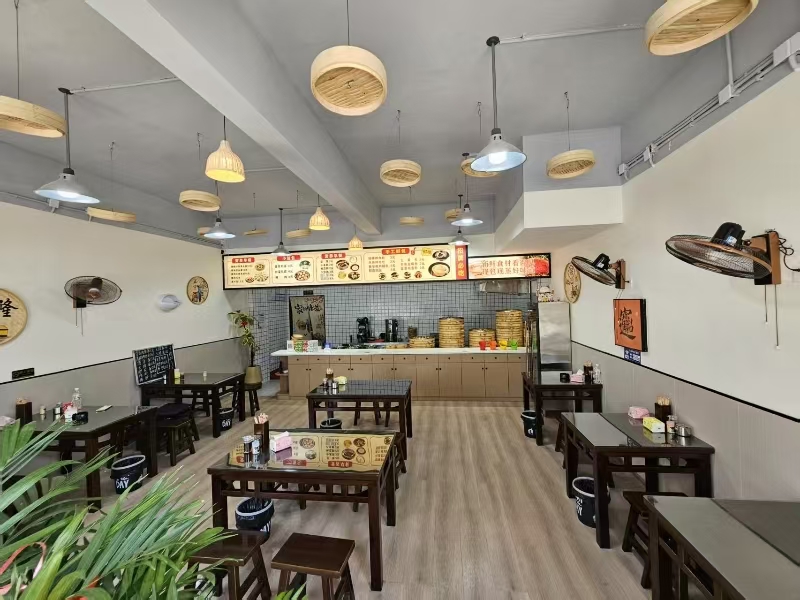 好运转(上笼.包子铺)菜场斜对面、学校正门口80平早餐店转让