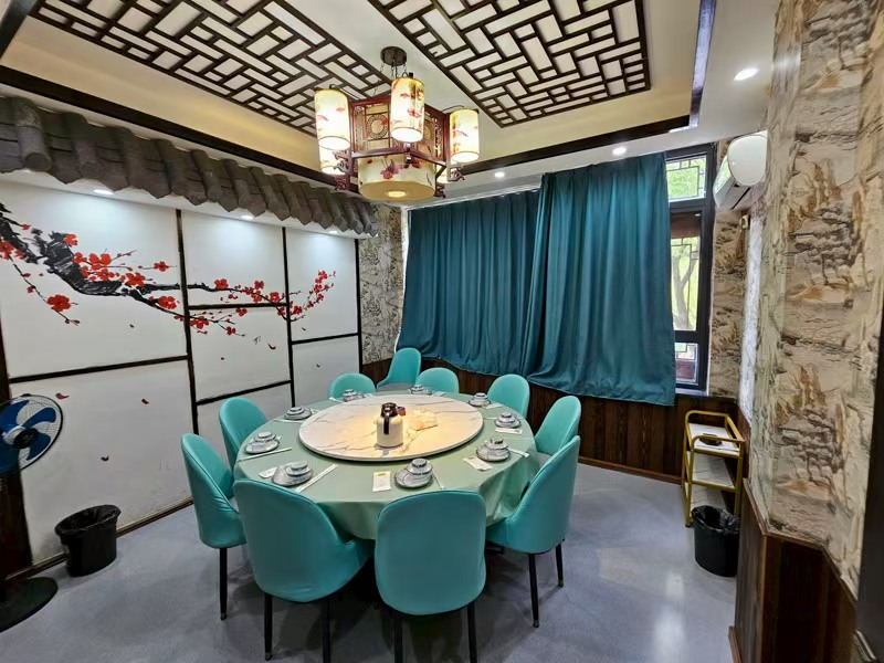 好运转(朴岭村.乡下菜)嘉善城区.众多娱乐场所附近精装餐饮店转让