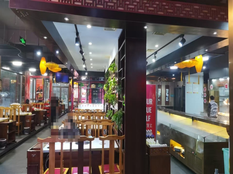 好运转（佬三峡自助火锅）海宁市仓基街纯一层500平带天然气火锅店转让