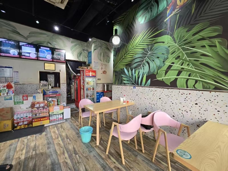 好运转（麻辣香锅）平湖八佰伴餐饮店转让
