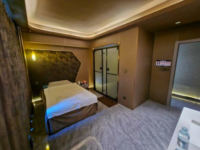 好运转（观澜.秘境SPA）四周小区覆盖餐饮街、320㎡精装养生SPA馆转让、共8个房间 