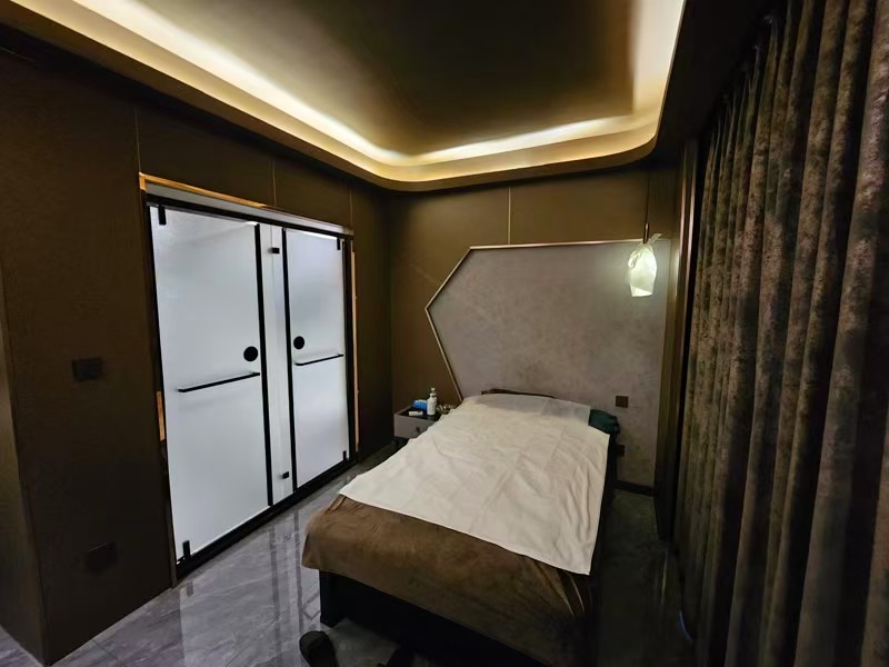 好运转（观澜.秘境SPA）四周小区覆盖餐饮街、320㎡精装养生SPA馆转让、共8个房间 
