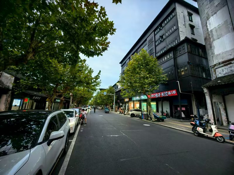 好运转（大众麻辣烫）桐乡市崇福历史街区小吃店转让