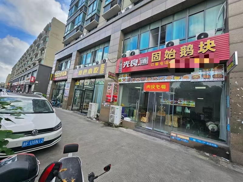 好运转(固始鹅块)数万人厂区宿舍楼下、餐饮专区纯一层200平餐饮店转让