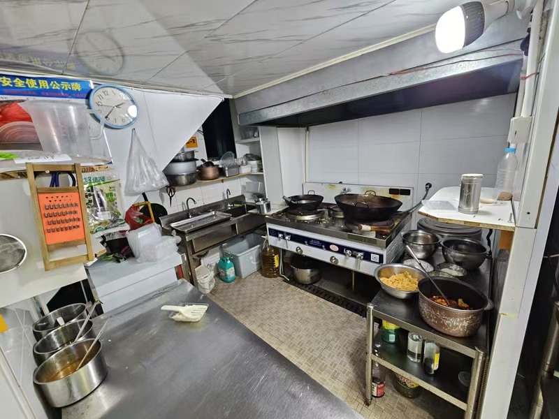 好运转（面香居）大型人才公寓附近  创新路70㎡餐饮小吃店转让