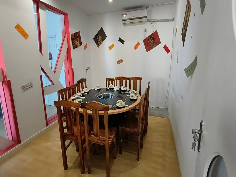 好运转（醉鸿火重庆老火锅烧烤城）五年老火锅店转让，日营业额5000左右，周末7000
