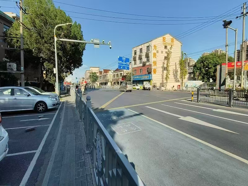 好运转（醉鸿火重庆老火锅烧烤城）五年老火锅店转让，日营业额5000左右，周末7000