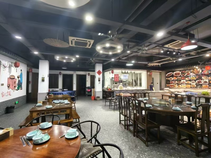 好运转（欢乐饭店）海盐经营多年多个高档小区饭店转让