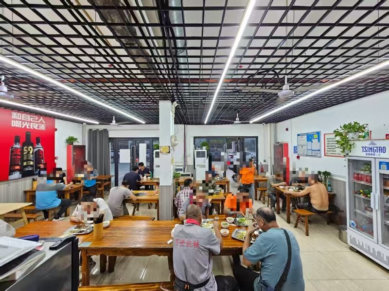 好运转（尚食堂.快餐店）纯一层100㎡快餐店、现目前一天也能做4000左右