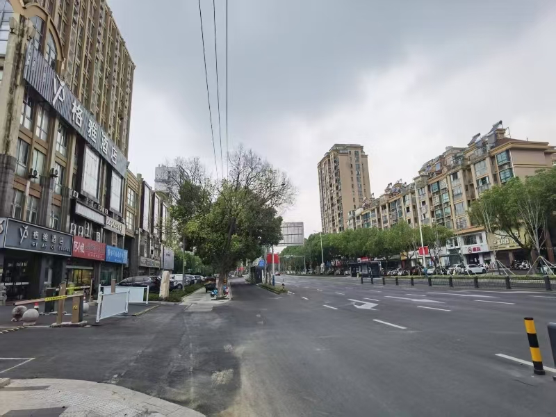 好运转（鑫聚汇烤鱼龙虾）嘉兴市南湖区南溪西路2035号300㎡烧烤店转让、