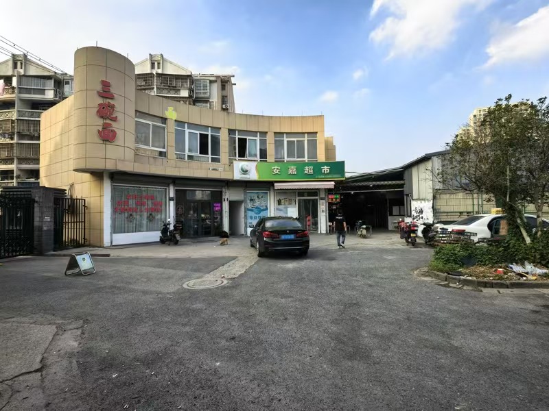好运转（奶香脆皮烤馒头）南湖区亚太花苑菜市场小吃店转让