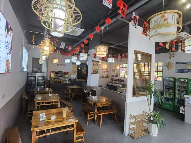 好运转（浏阳蒸菜馆）嘉兴市秀洲区王店镇兴乐路梅里广场217号，386㎡餐饮店转让、