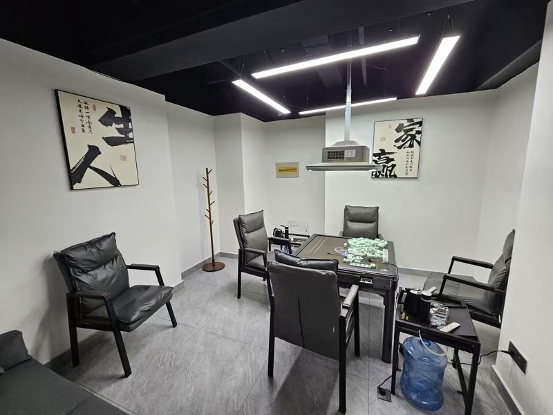 好运转（麻雀棋牌）南湖区220㎡棋牌室转让、共有7个包厢