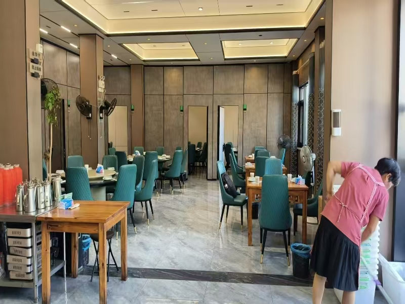 好运转（金华饭店）大型工业园区豪装620平方，18年餐饮店转让不限行业