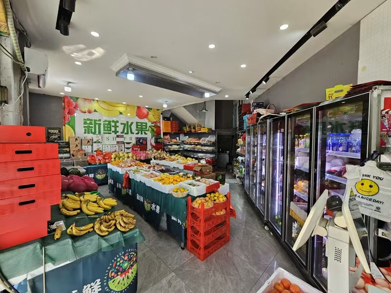 好运转（小二果园）正拐角处两间门面100㎡水果店转让、4年老店