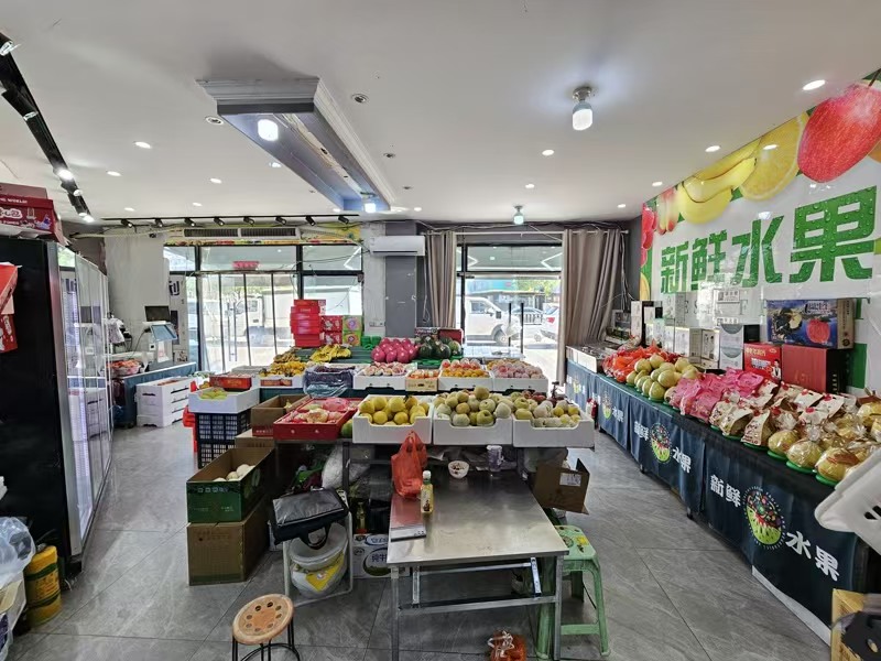 好运转（小二果园）正拐角处两间门面100㎡水果店转让、4年老店
