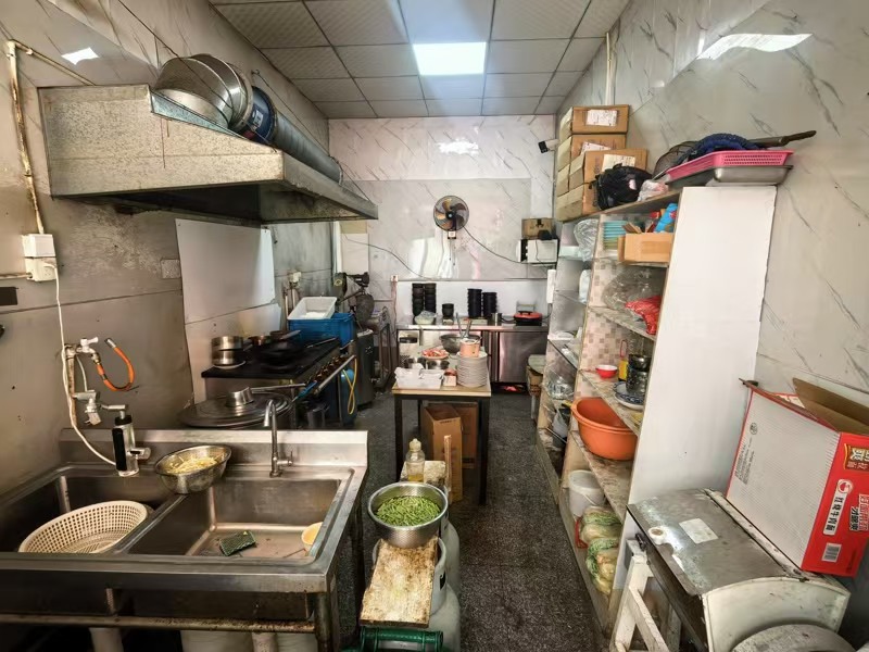 好运转（怡家缘砂锅土豆粉）桐乡市濮院吃住一体开了8年小吃店转让
