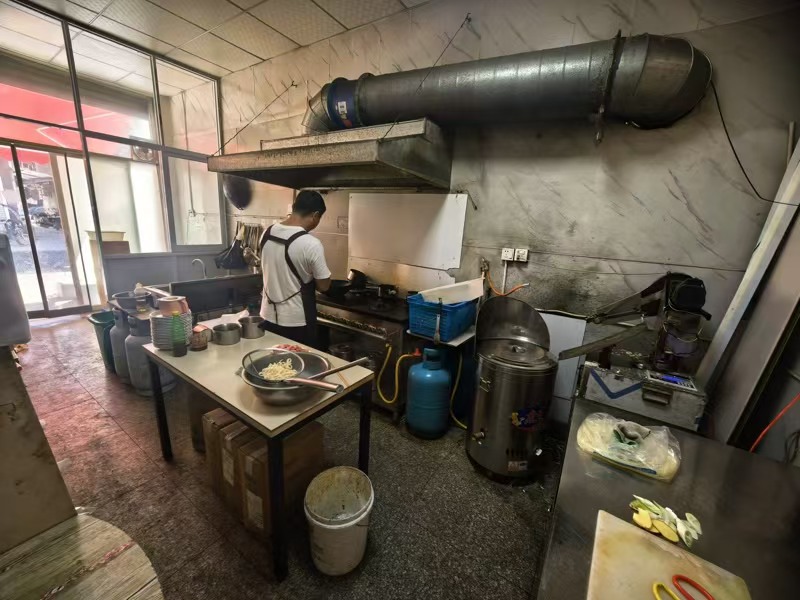 好运转（怡家缘砂锅土豆粉）桐乡市濮院吃住一体开了8年小吃店转让