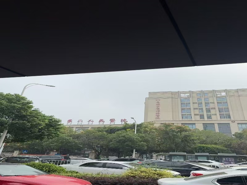 好运转（小雪服饰）海宁人民医院对面空店转可做早餐
