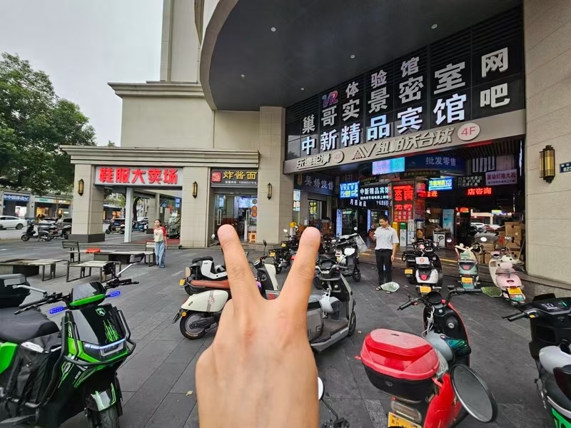 好运转（锋味.炸酱面）纯一层62㎡面馆可整转、可出租12㎡烧饼区域