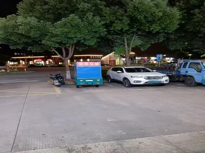 好运转(河南饭店)海盐银燕大道财富大楼拐角餐饮店转让