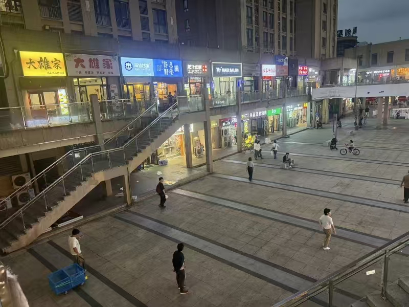 好运转(碳夫烤肉)无锡7万人大学城餐饮店转让