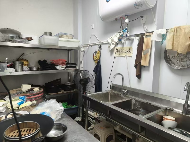 好运转（浙家牛肉馆 ）桐乡十字路口拐角旁饭店转让