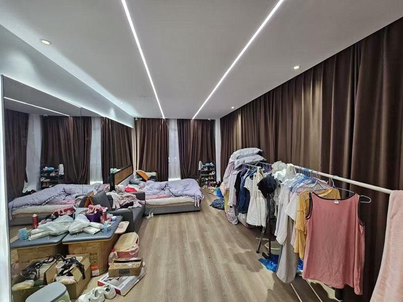 好运转（鑫聚汇.龙虾烤鱼）四周小区公寓娱乐场所围绕300㎡夜宵店转让
