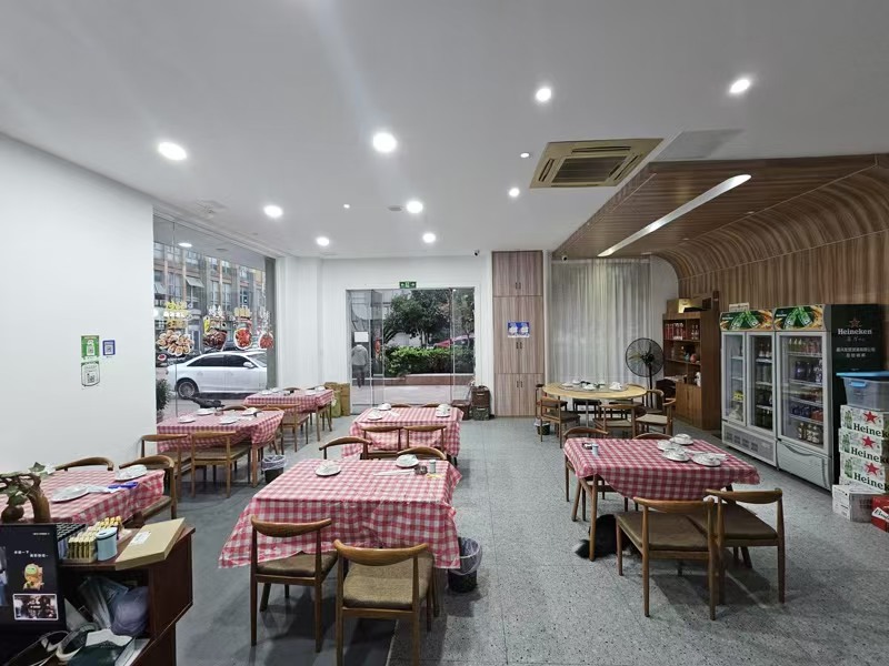 好运转（鑫聚汇.龙虾烤鱼）四周小区公寓娱乐场所围绕300㎡夜宵店转让