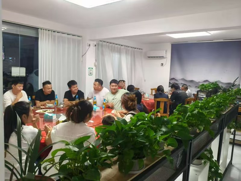 好运转（杰哥私房菜）海宁工业厂区附近主街纯一层200㎡餐饮店转让