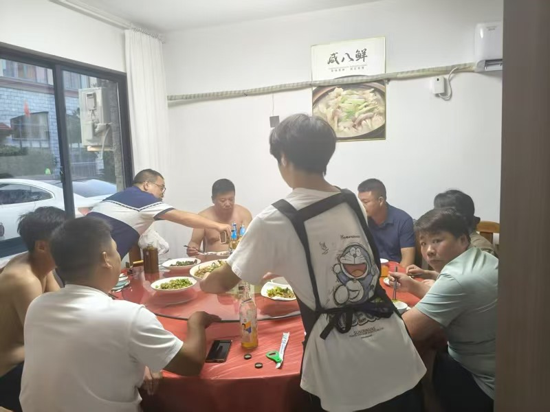 好运转（杰哥私房菜）海宁工业厂区附近主街纯一层200㎡餐饮店转让