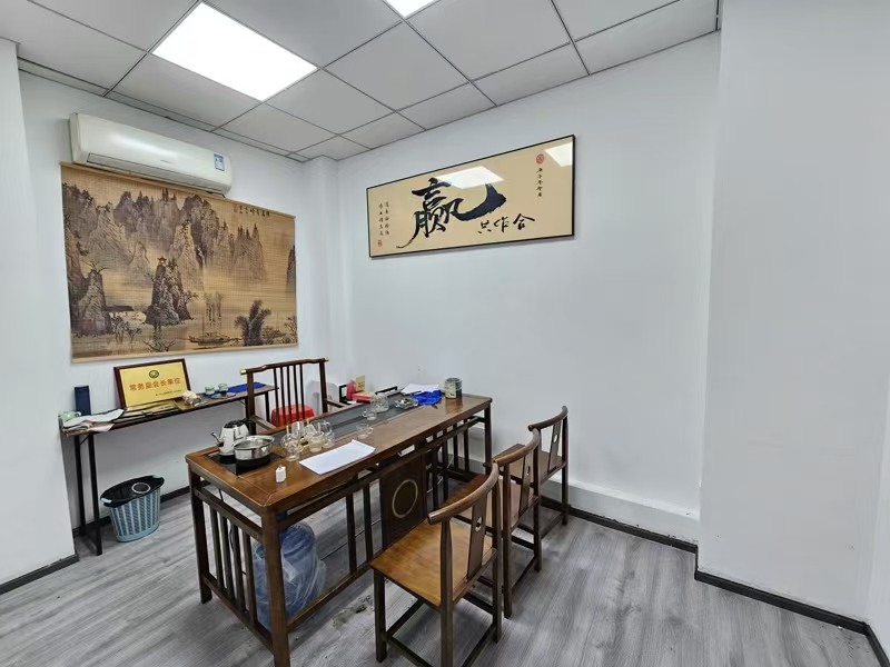 好运转(星途汽车展厅转让)成熟小区围绕、附近工业厂区、商业广场