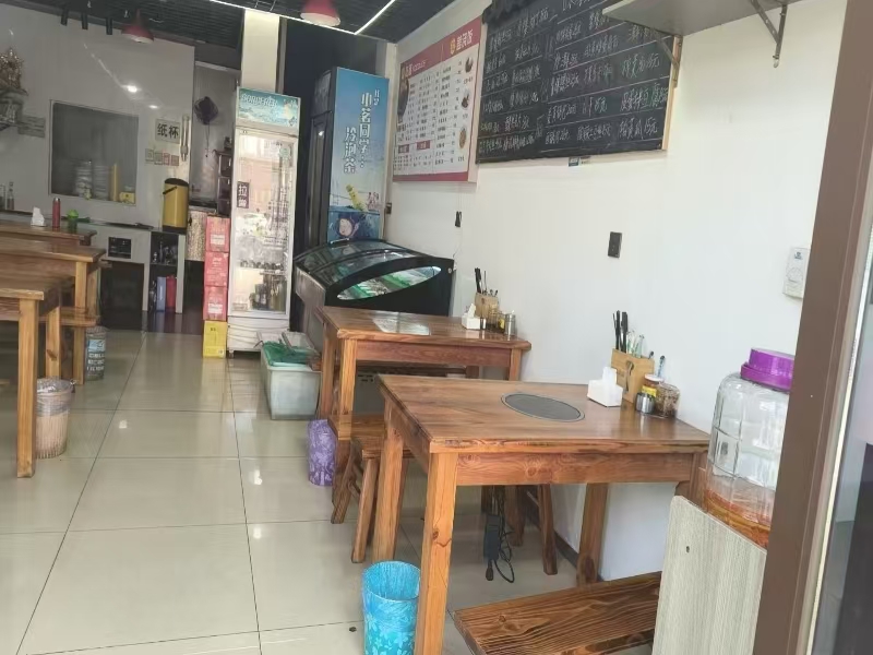 好运转(花猫面馆)南湖区城南街道优佳花苑门口面馆转让