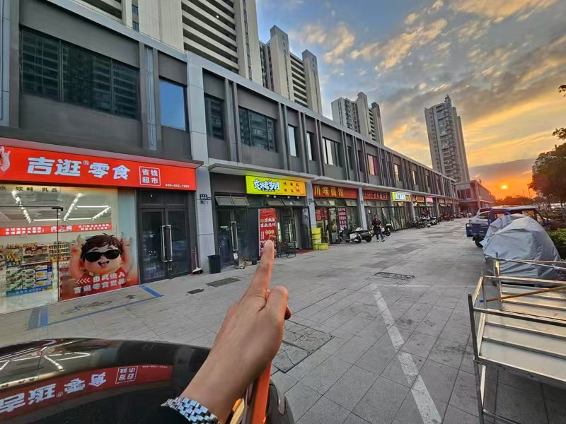 好运转(炙烤岁月)秀洲区纯一层100平方烧烤店转让