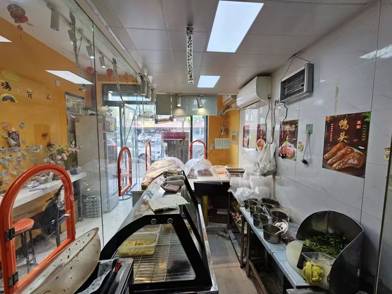 好运转(海燕卤食)餐饮街区中心位置、卤味熟食店转让、可做餐饮