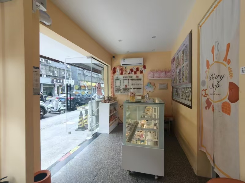 好运转(熤嘉烘焙)海宁许村小学旁门面转让