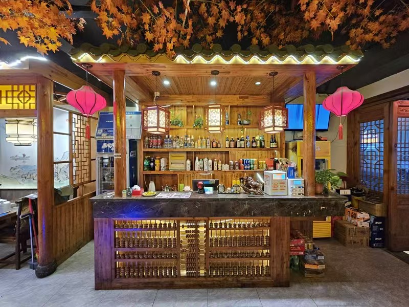 好运转(渝小牛鲜牛肉火锅)餐饮专区纯一层260㎡餐饮店转让、燃气已通