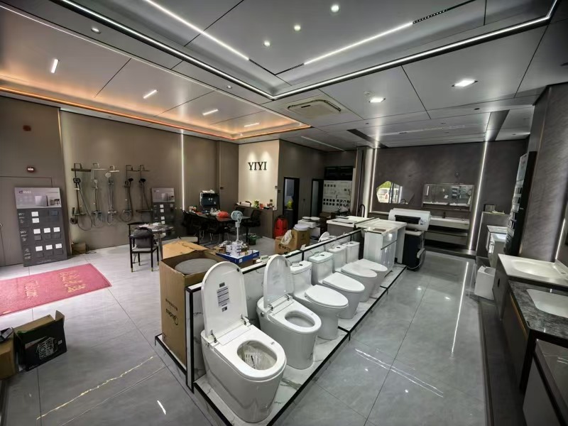 好运转(YIYI易卫浴)嘉善大云镇双小区门口卫浴店转让(可空转,没有行业限制)