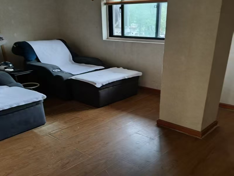 好运转(漫足足道)翠堤紫府小区门口108㎡足浴店转让、