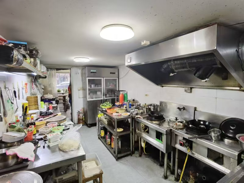 好运转(骑塘小鱼儿面馆)桐乡市永兴路235号65㎡面馆店转让