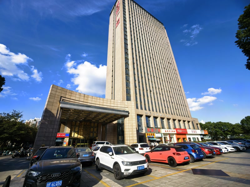 好运转(春风里)秀洲区凯旋广场靠近友谊街餐饮店转让