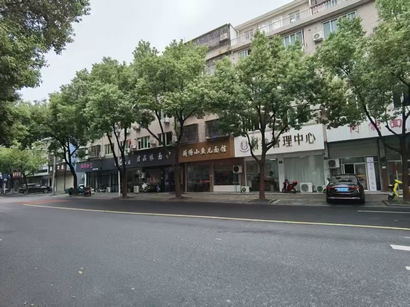 好运转(骑塘小鱼儿面馆)桐乡市永兴路235号65㎡面馆店转让