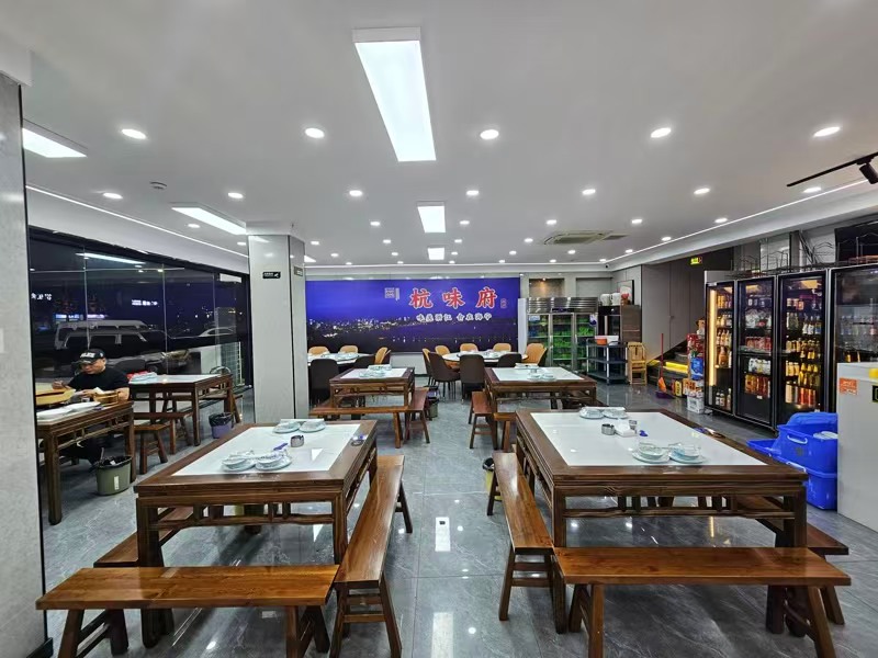 好运转(杭味府)工业重镇中心地段精装高配餐饮店转让‘合伙店分歧严重’