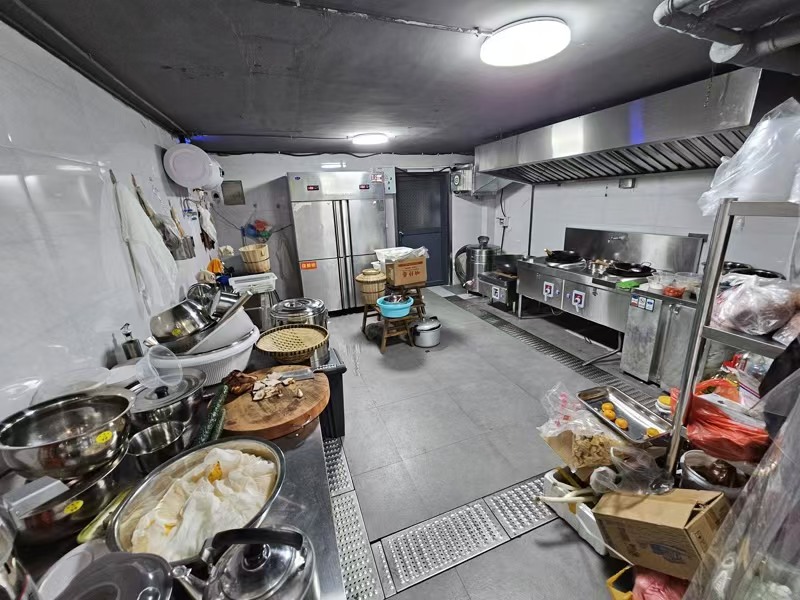 好运转(特色野菜火锅)羊毛衫工业重镇餐饮专区纯一层100㎡餐饮店转让