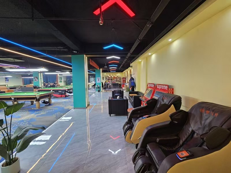 好运转(亿豪台球会所)镇中心‘中学对面’700㎡台球厅转让