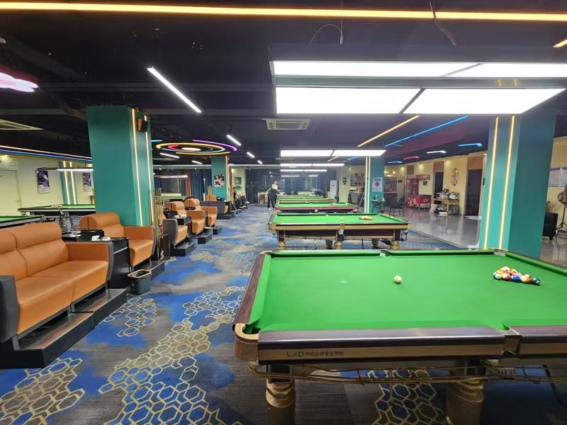 好运转(亿豪台球会所)镇中心‘中学对面’700㎡台球厅转让