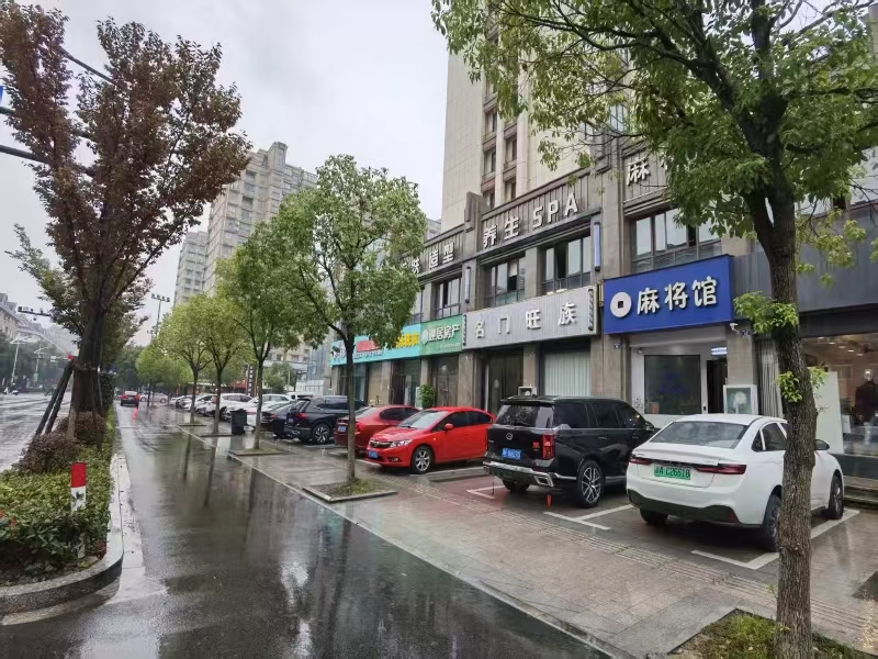 好运转(麻神哩宫)桐乡市崇福镇建业北路40号,278㎡棋牌室转让、